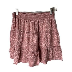 HOLLISTER PINK FLORAL SKIRT!! D12